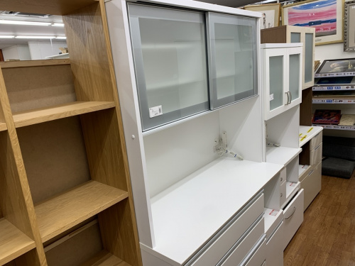 家具のカップボード・食器棚