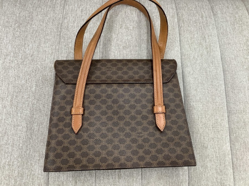 CELINE（セリーヌ）のLOUIS VUITTON