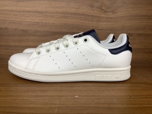 ホビー買取20％UPCP中】adidas(アディダス)スニーカー【GX4420
