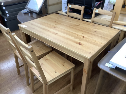 家具のダイニングセット