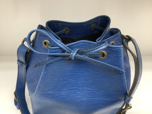 LOUIS VUITTONのM44105