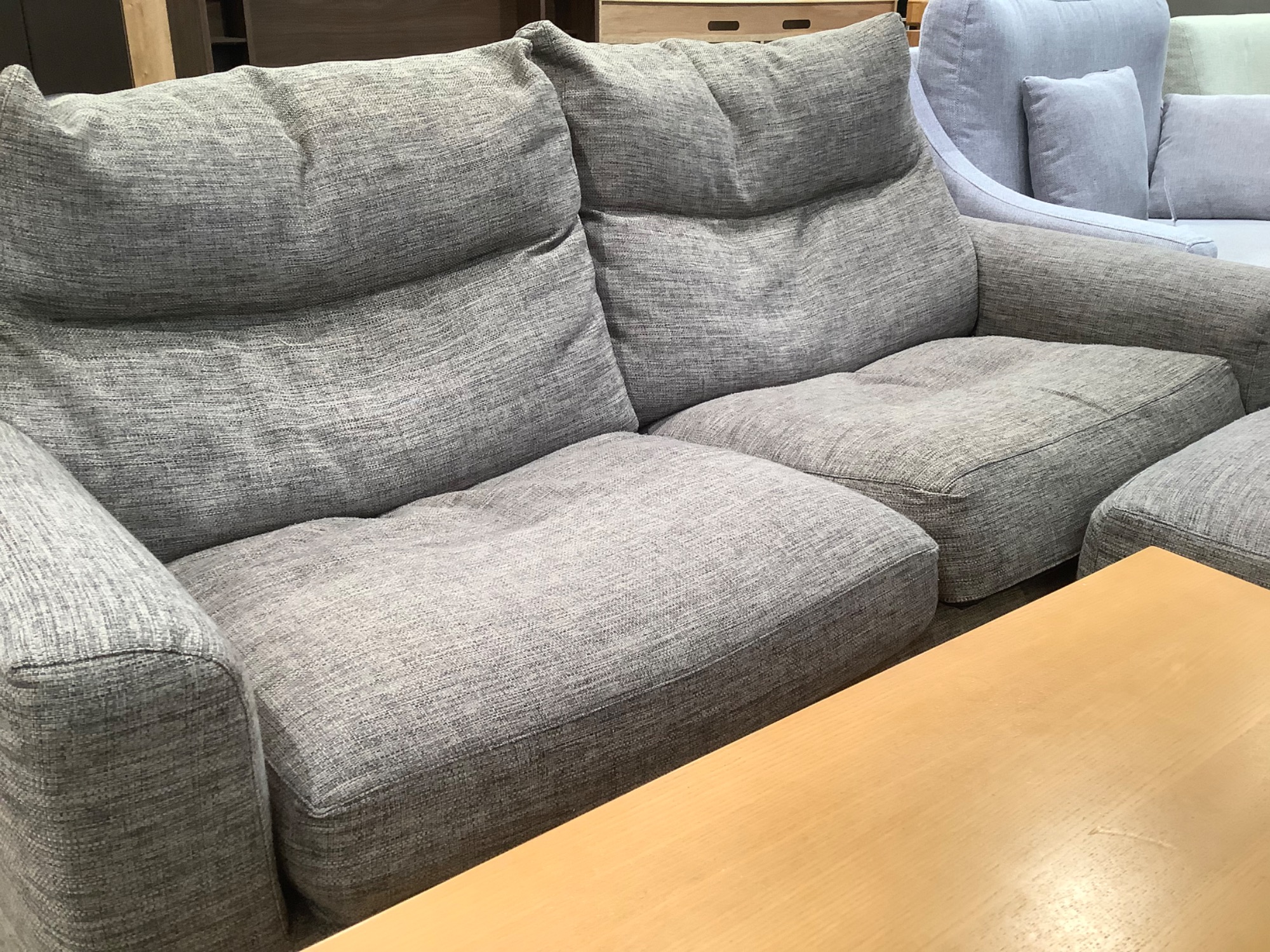 地域最大級中古家具・家電展示!!】今回は新生活で役立つソファーをご 地域最大級中古家具・家電展示!!】今回は新生活で役立つソファーをご