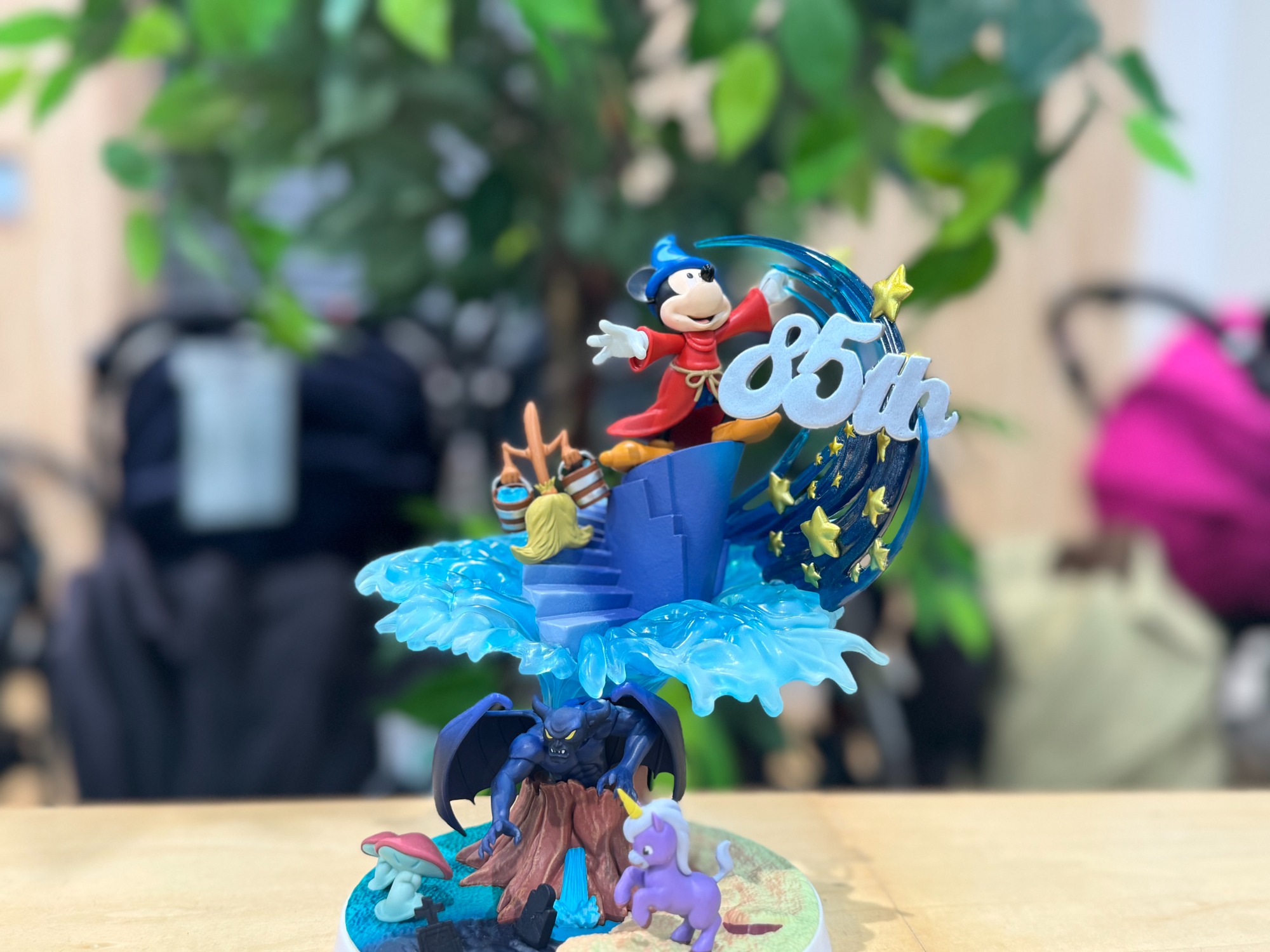 ミッキー降臨】85th Anniversaryヴィネットフィギュア新入荷