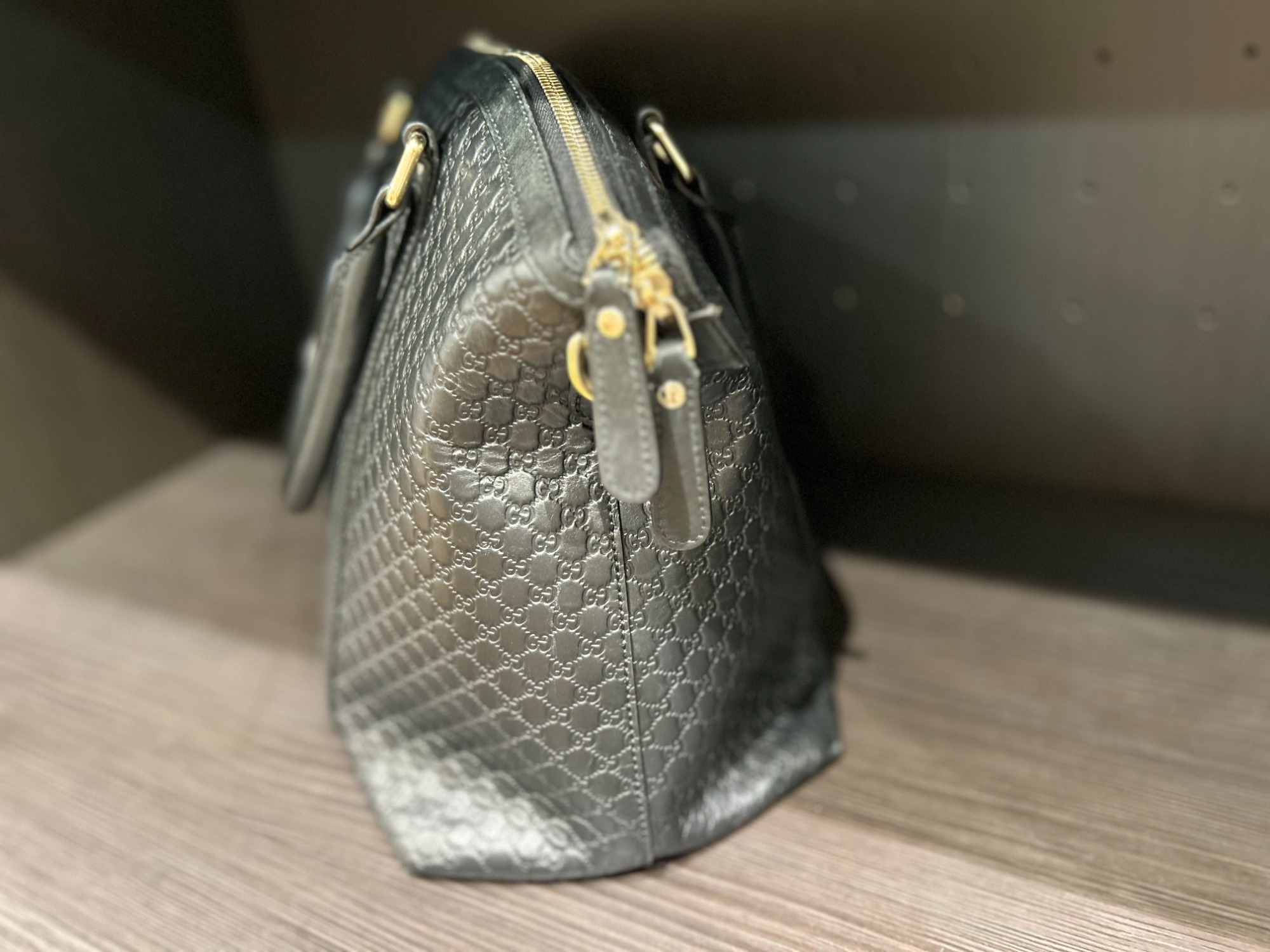 世界三大ハイブランド！！】GUCCI（グッチ）マイクログッチシマの2WAY