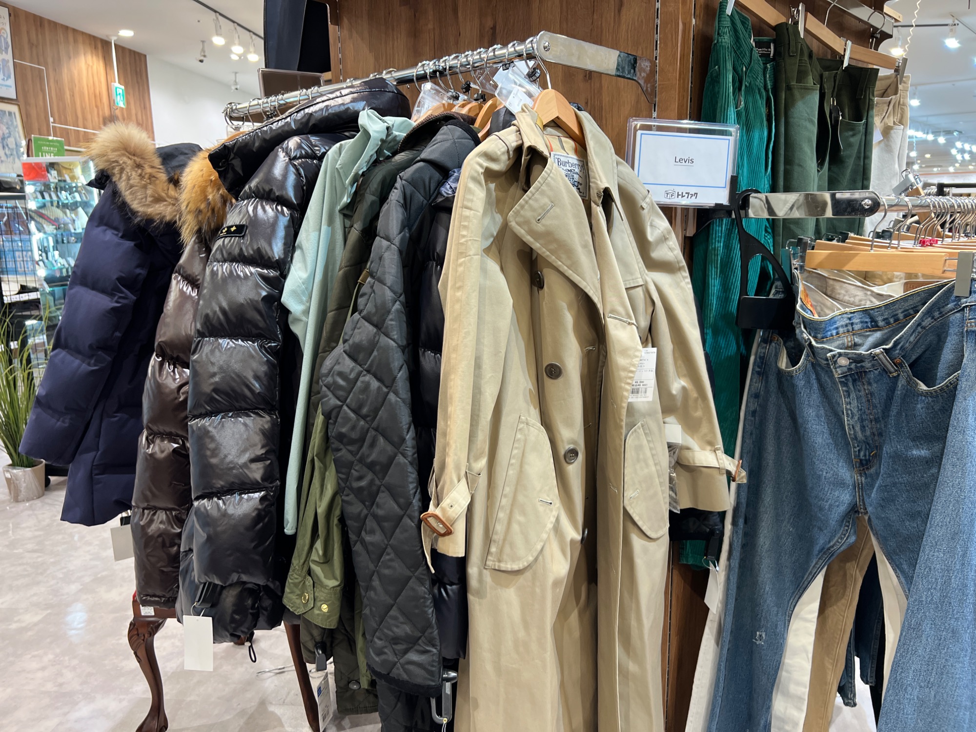 寒さにも負けない!】BURBERRY LONDONのダウンコートをご紹介！｜2025年