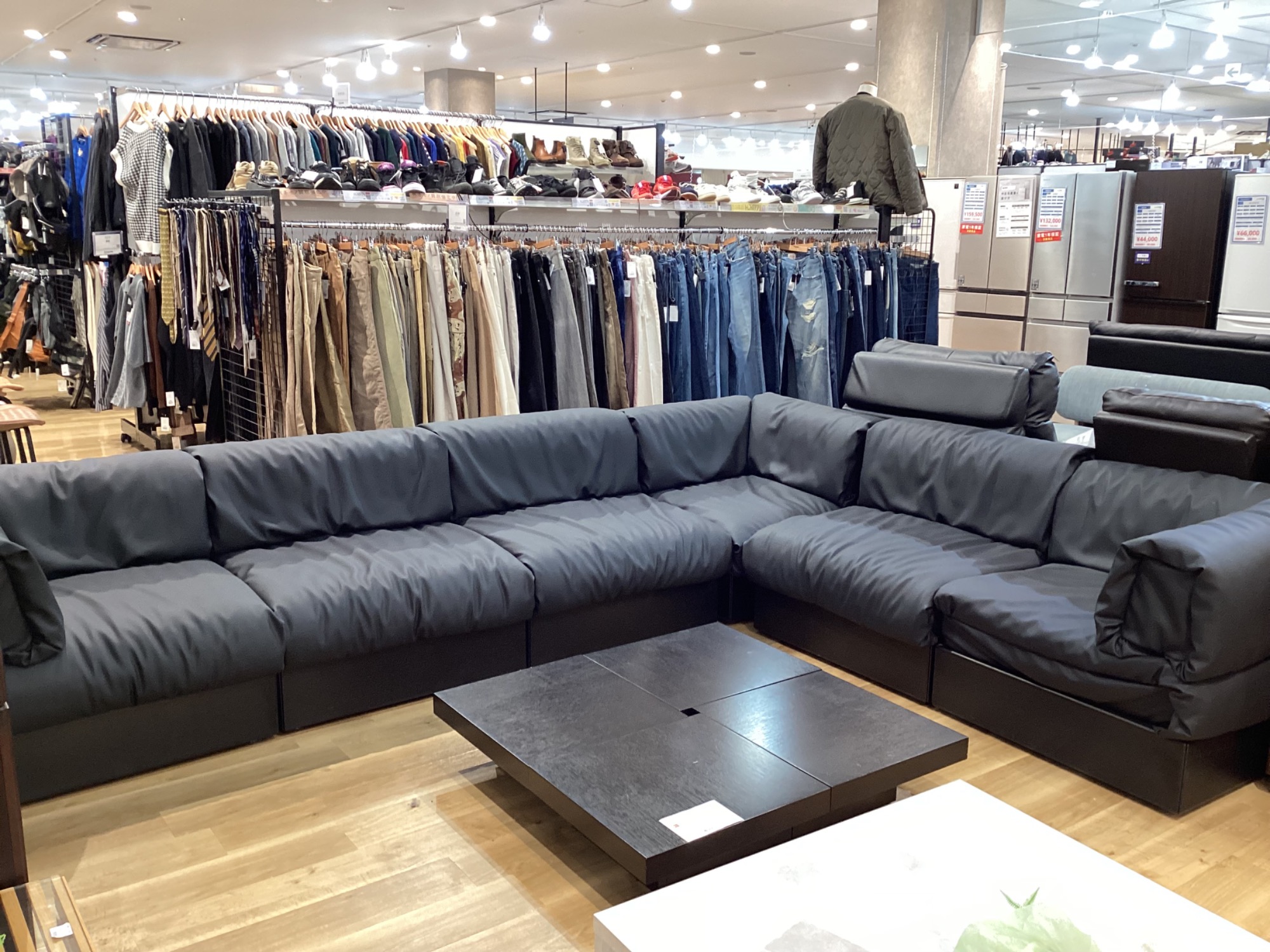 【トレファク神戸南店】★値下げました★arflex コーナーソファーです!【取りに来られる方限定】 家具を買うならトレファクで!】arflexのソファーをご紹介｜2025年12月