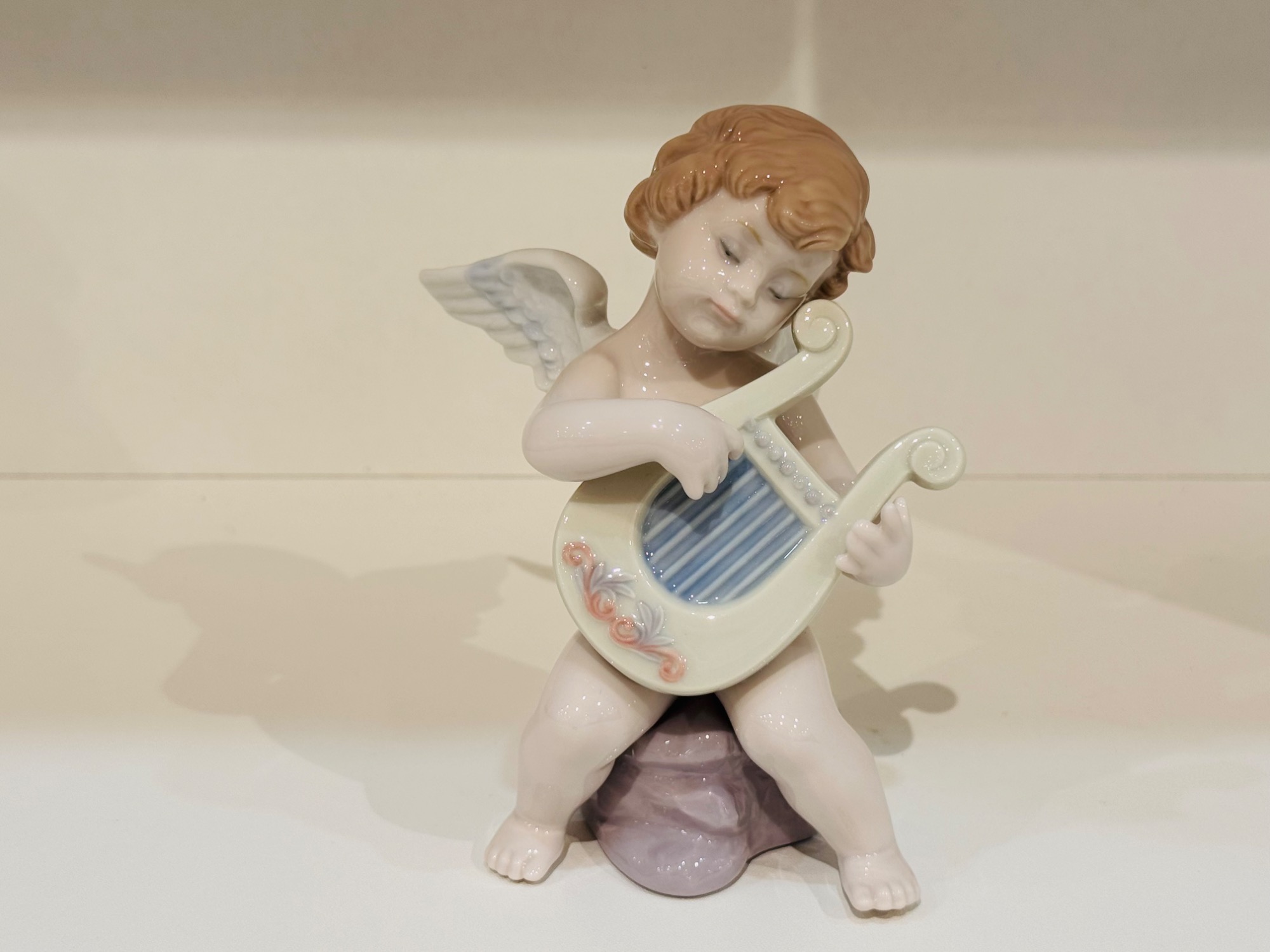 LLADRO (リヤドロ) フィギュリン 天使のメロディ ADAGIO 時を超える美しさ。】リヤドロ（Lladró）のフィギュリンをご紹介いたし