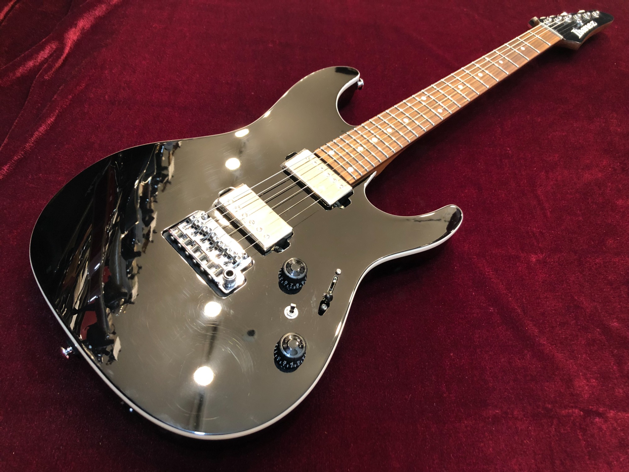 もりんす美品 Ibanez AZ42P1-BK アイバニーズ AZ42P1 Amazon | Ibanez AZ42P1 BK エレキギター アイバニーズ | エレキ