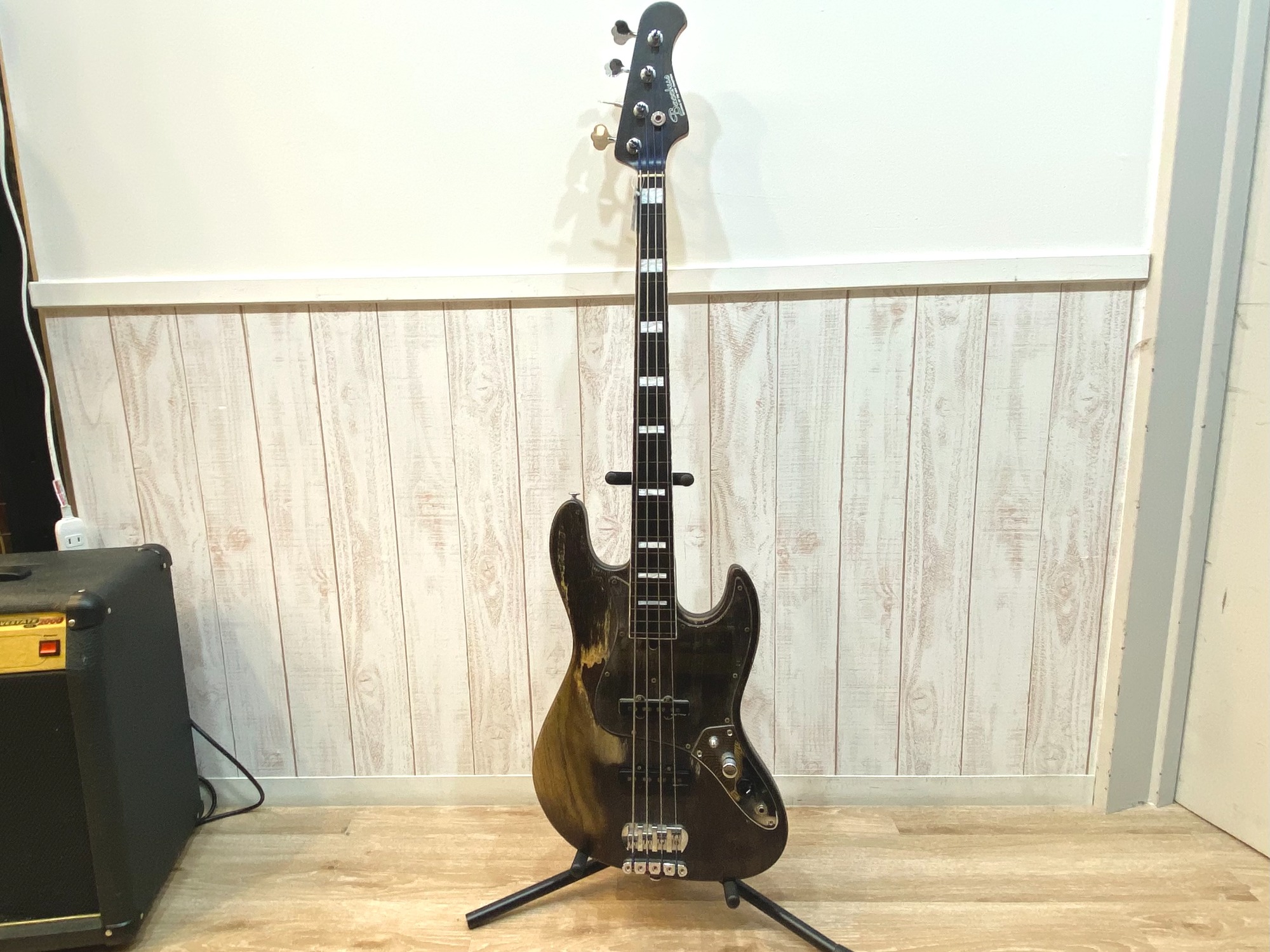 トレファク松原店】Bacchus ジャズベースのご紹介です