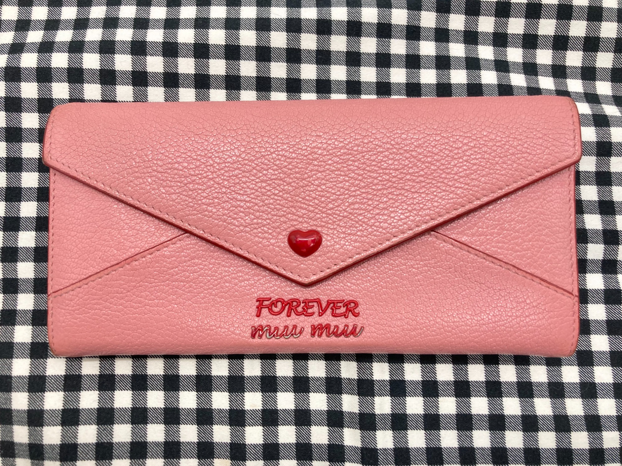 MIU MIU(ミュウミュウ)の「財布」買取入荷致しました♪|2024年 MIU MIU(ミュウミュウ)の「財布」買取入荷致しました♪|2024年