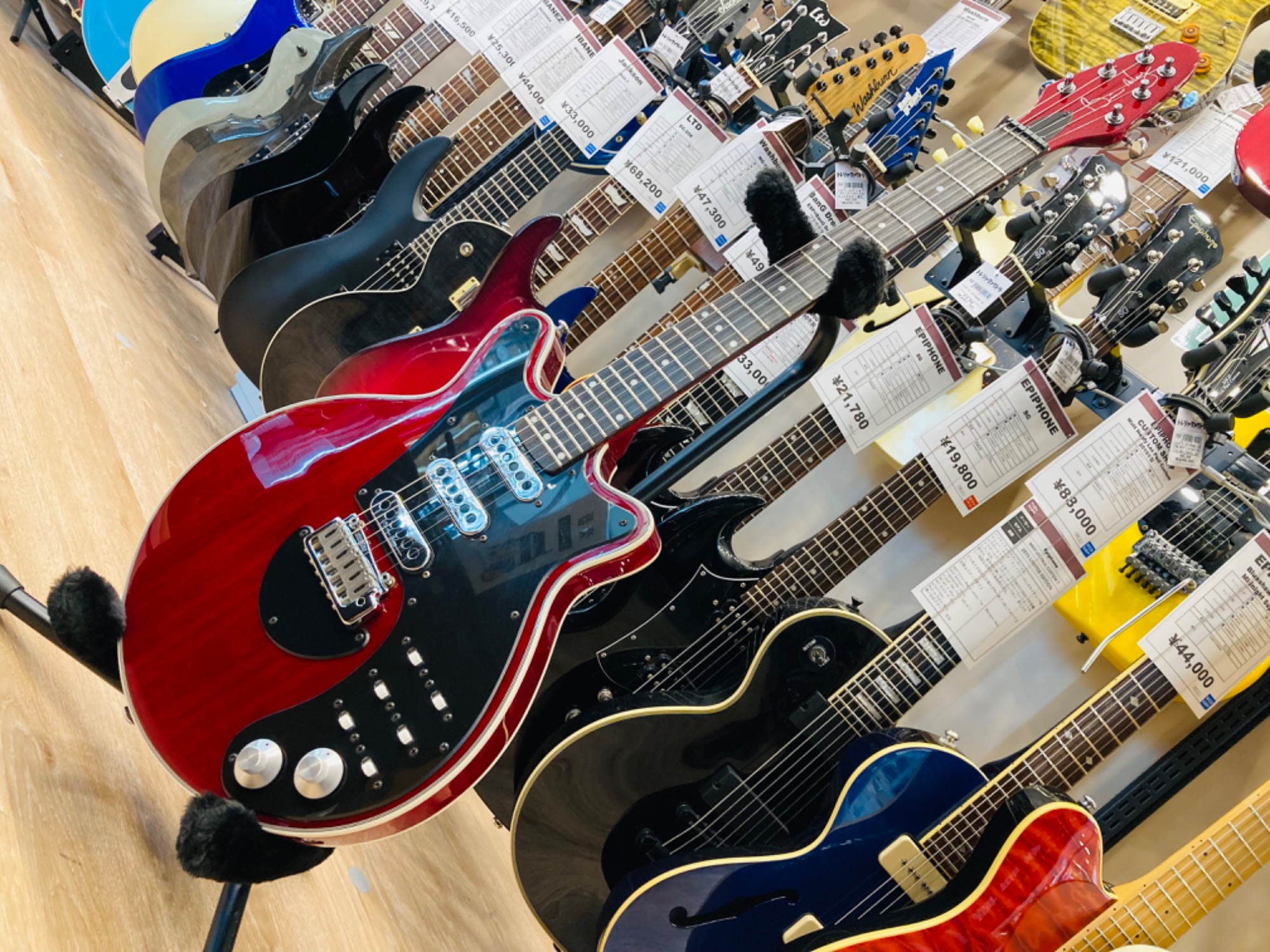 新入荷!!】Brian May Guitar Red Special入荷致しました！【楽器