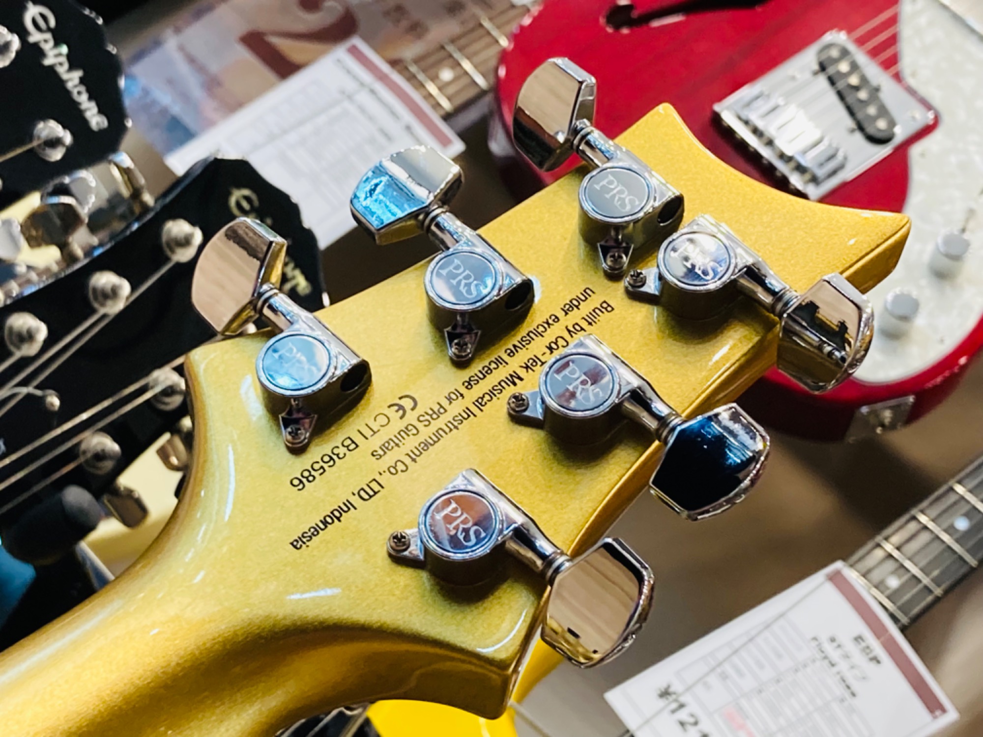 PRS】Paul Reed Smith SE Santana Singlecut Trem Egyptian Gold