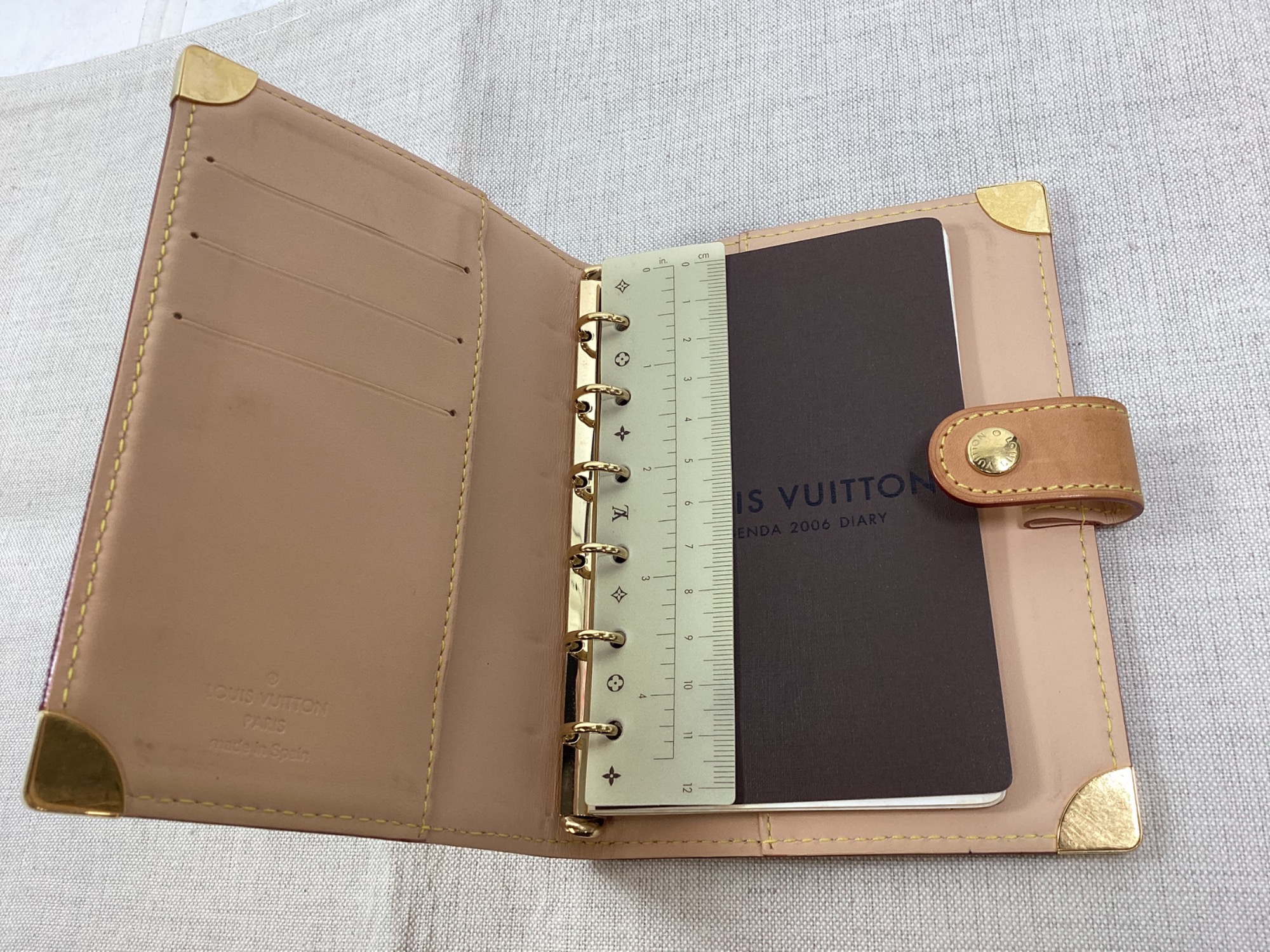 LOUIS VUITTON(ルイ ヴィトン)手帳カバー(R20896)入荷いたしまし