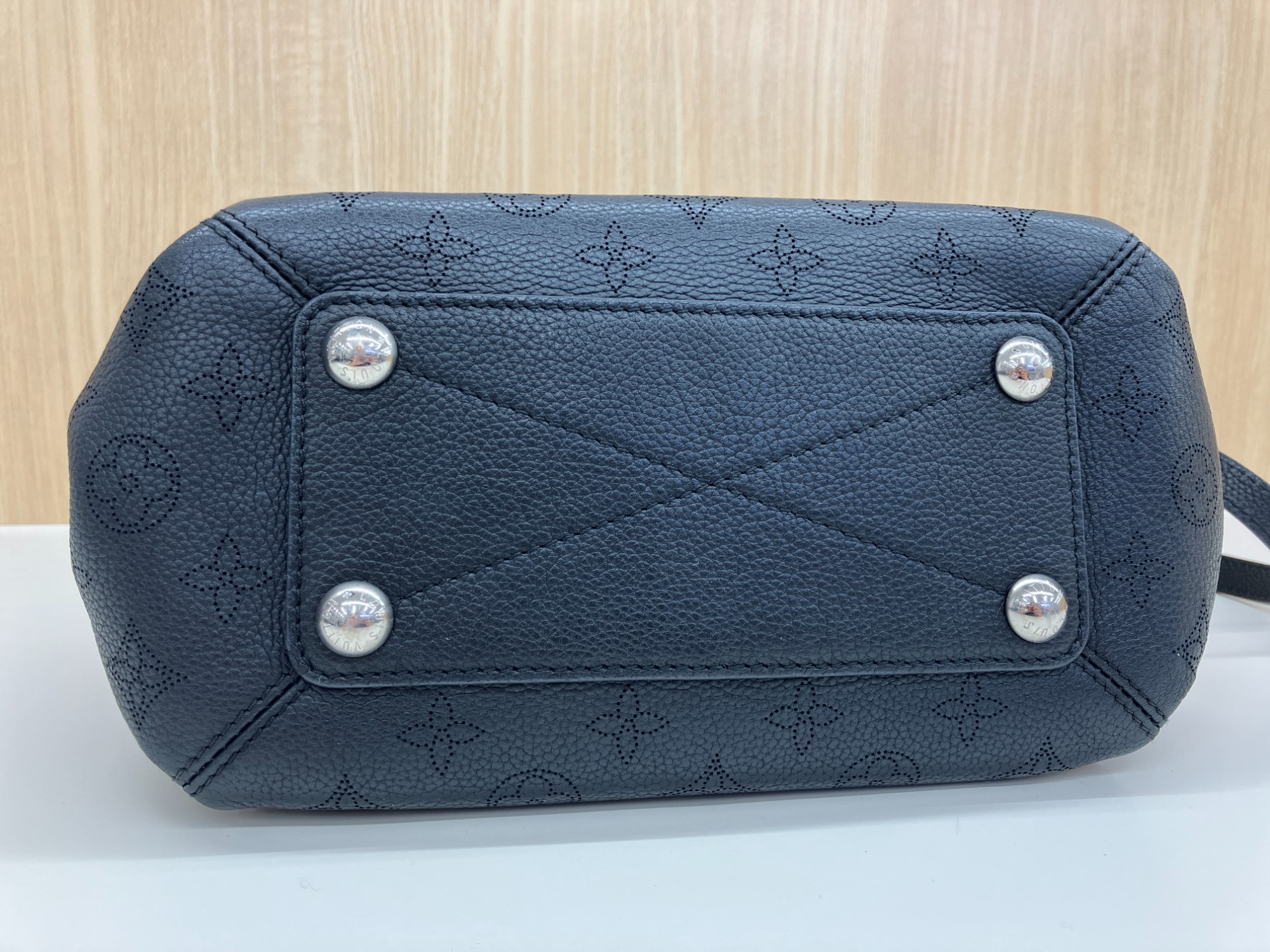 きょん助☆新品未使用☆Louis Vuitton バビロン・チェーンbb LOUIS VUITTON】ルイヴィトン『マヒナ バビロン チェーンBB』M51223