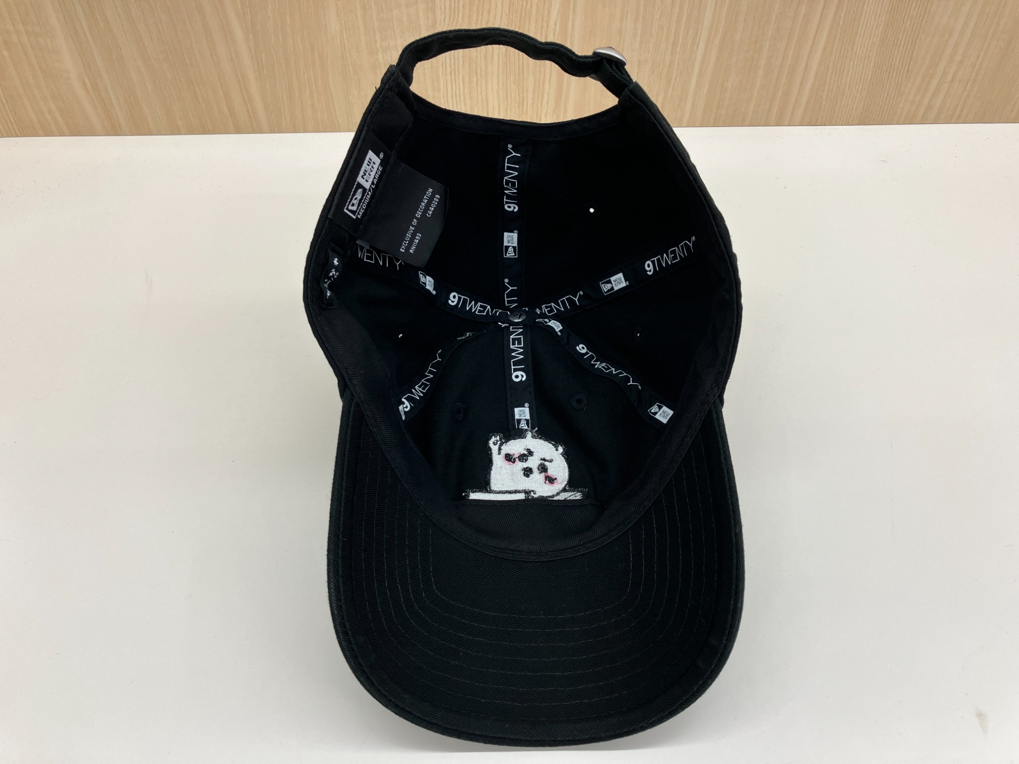 【未使用品】ちいかわ ニューエラ　コラボキャップ ちいかわ」×「NEW ERA」コラボのキャップが、カワイイとクールを
