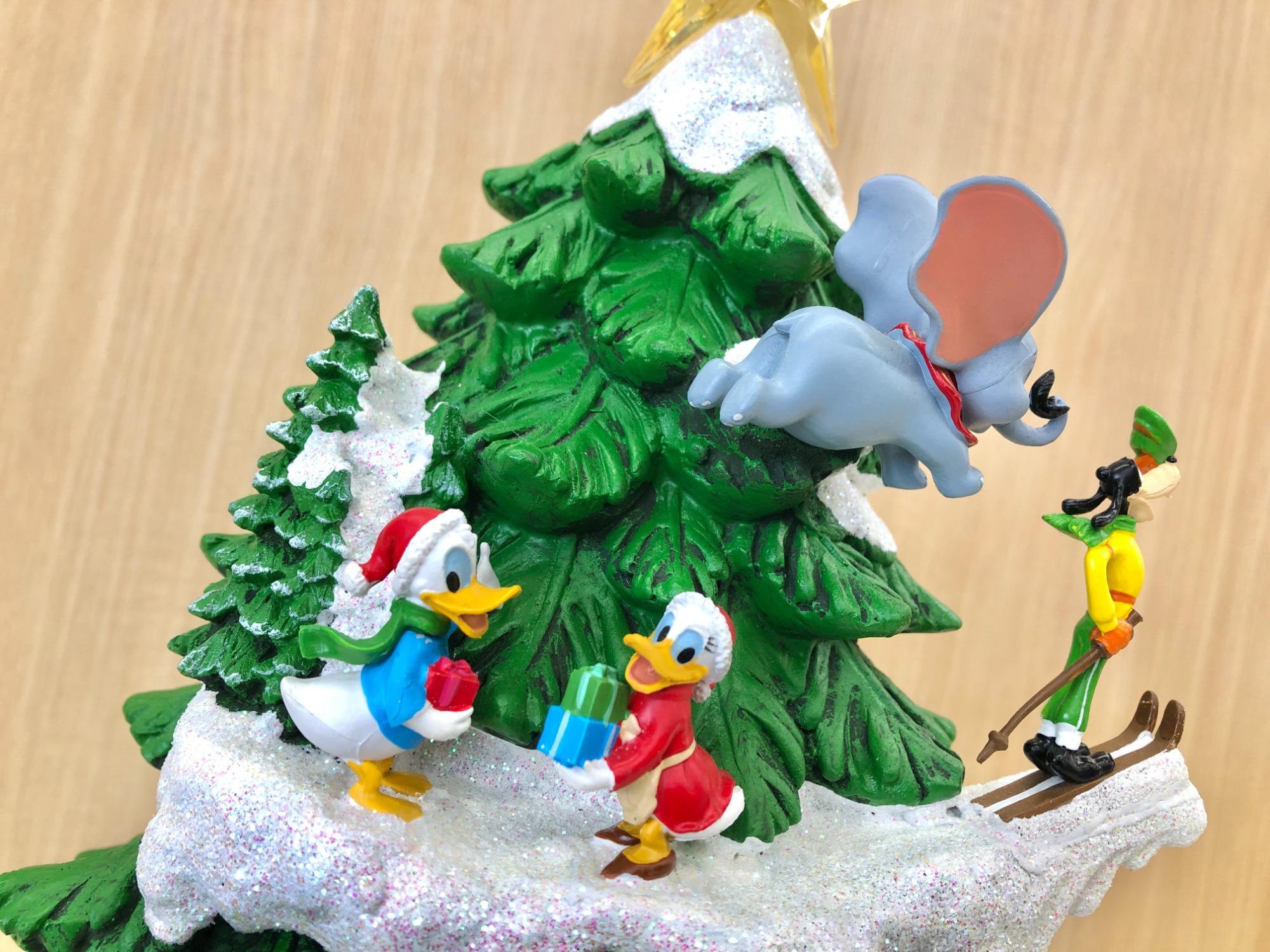 ディズニー　クリスマス 光るフィギュア　レア 限定】 ディズニー サンタｰミッキー＆フレンズ ツリーフィギュア Santa