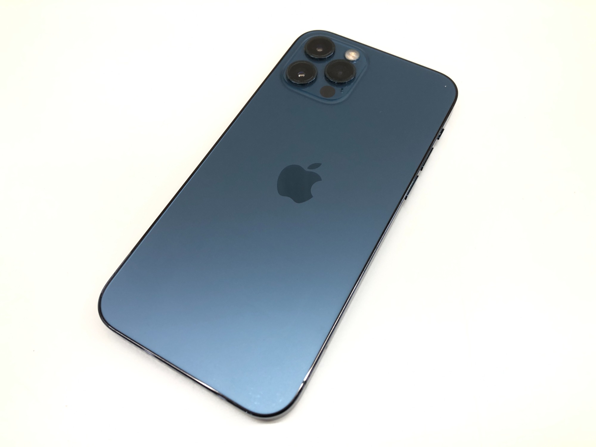 スマートフォン本体 iPhone 12 Pro 256GB MGMD3J/A - 1099 Apple iPhone 12 Pro 256GB MGMD3J/A