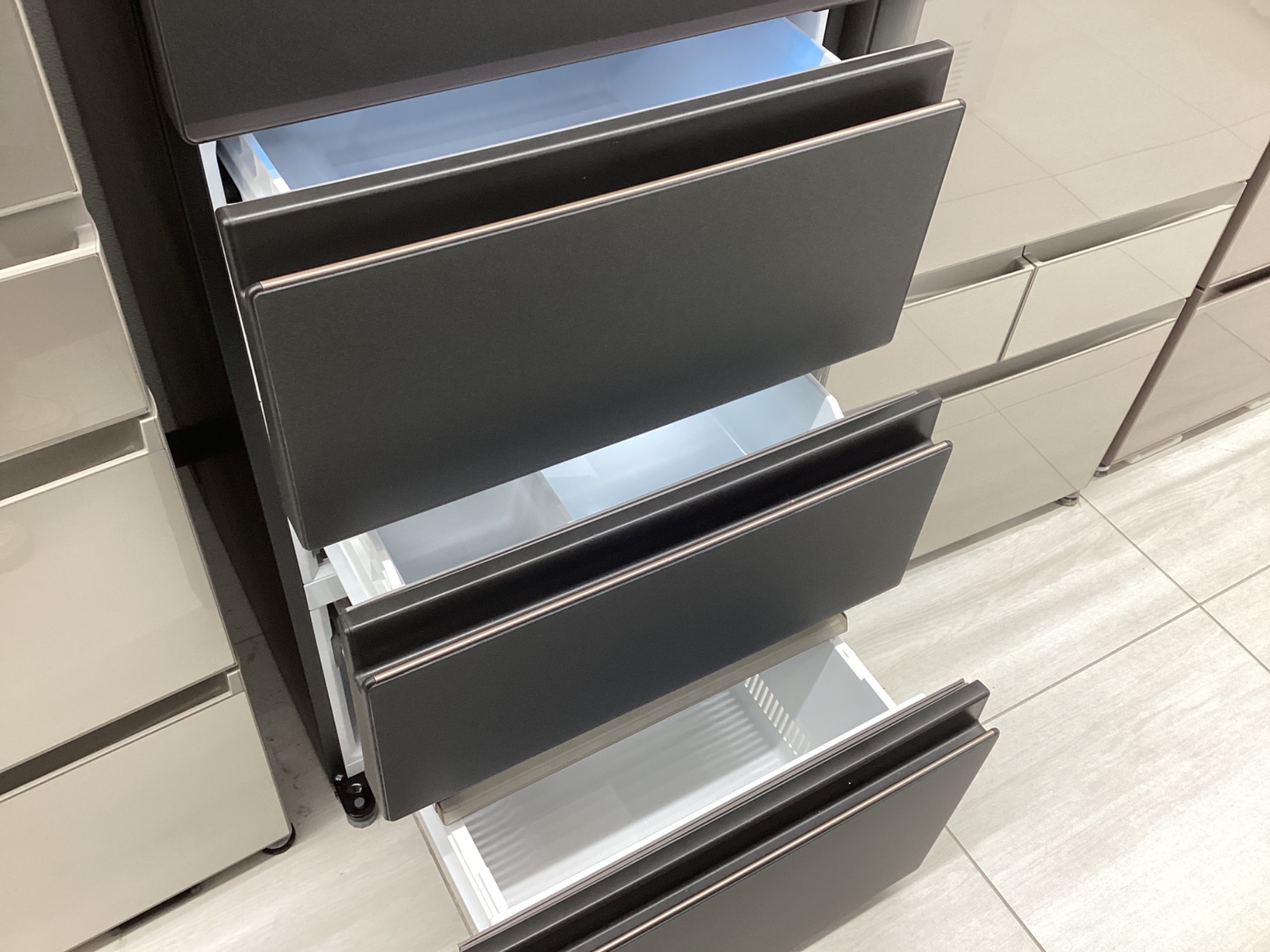 家電買取キャンペーン中！】キッチン家電 冷蔵庫 4ドア冷蔵庫 AQUA AQR