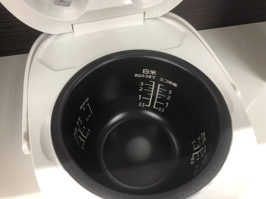 タッチパネルがスタイリッシュな炊飯器入荷！【北越谷店】｜2019