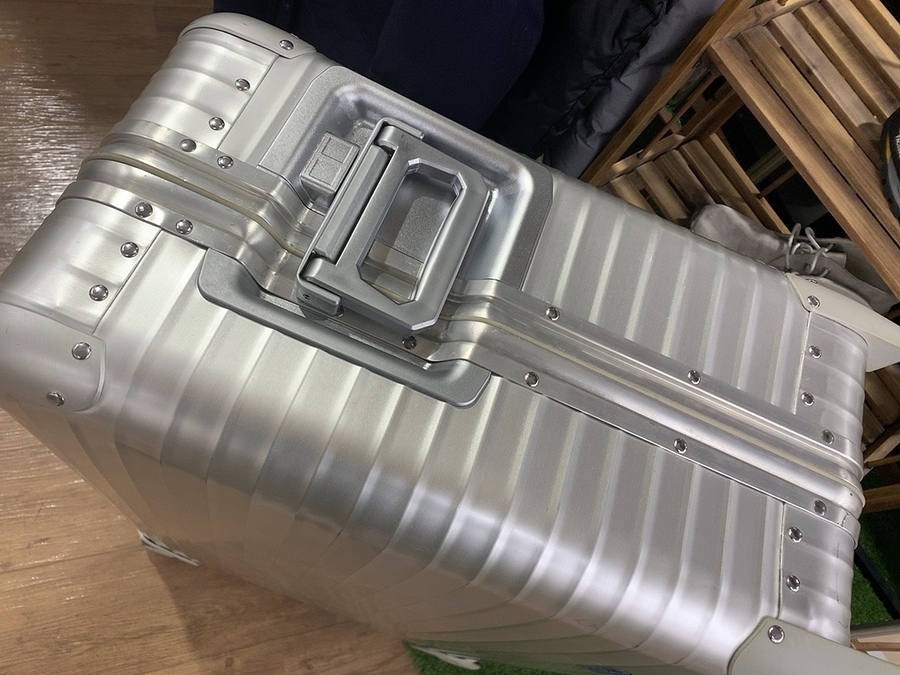 トレファク北越谷店】廃盤品、RIMOWAの旧トパーズが新入荷