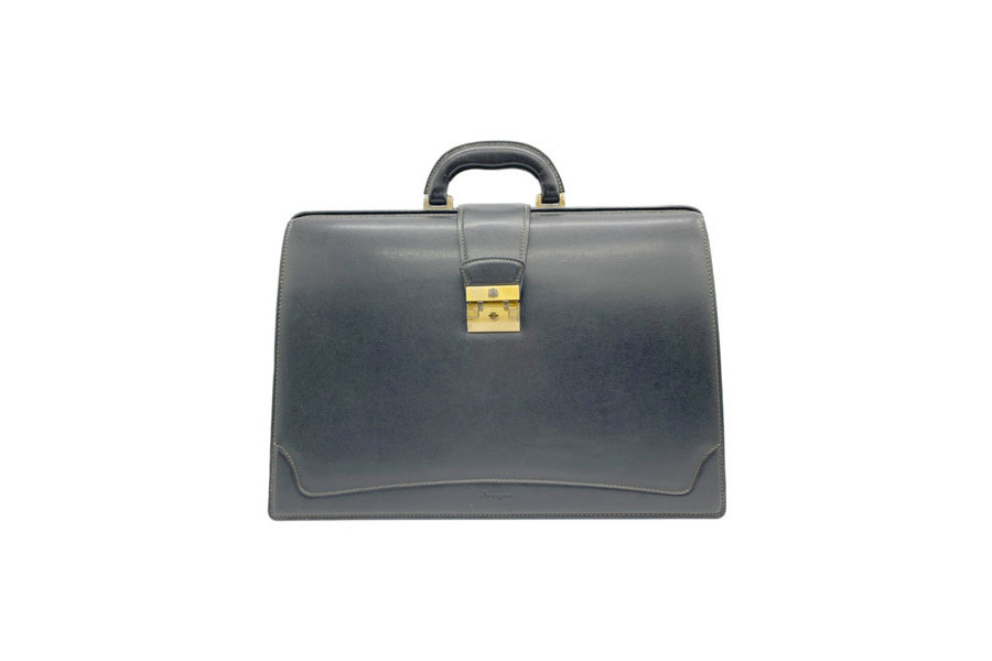 日々のお供に。Aquascutumのダレスバッグが新入荷。【北越谷店