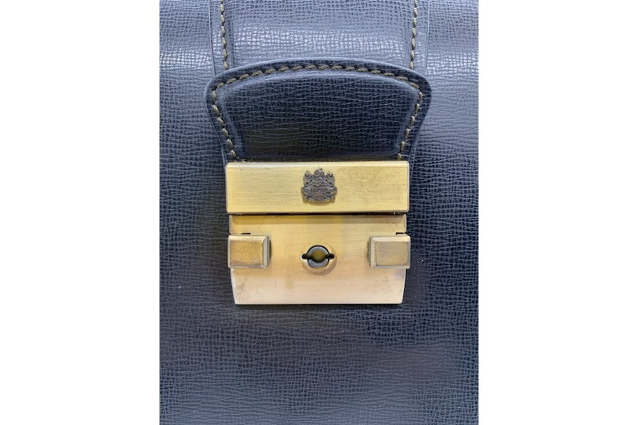 日々のお供に。Aquascutumのダレスバッグが新入荷。【北越谷店