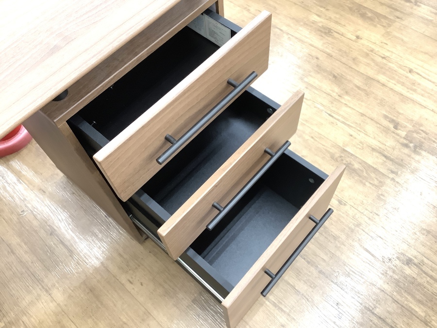 【トレファク鶴ヶ島店】ニトリ PCデスク ニトリ デスク リエリサ100 入荷致しました！｜2023年01月20日