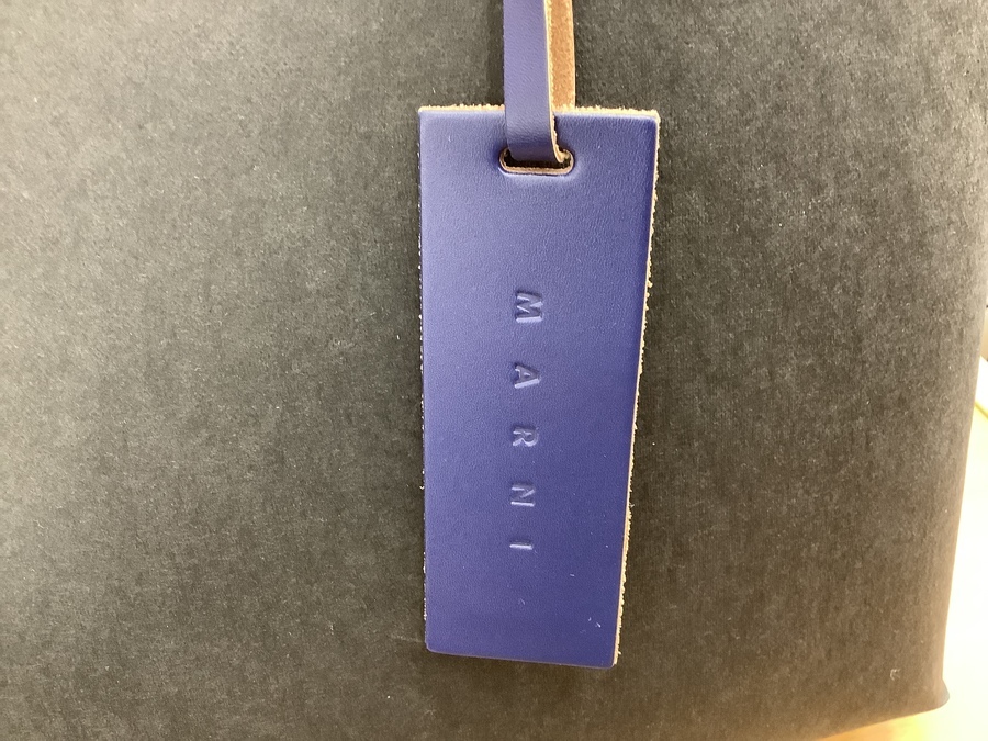 今話題!!MARNI(マルニ)ペーパートートバッグ入荷しました 今話題!!MARNI(マルニ)ペーパートートバッグ入荷しました