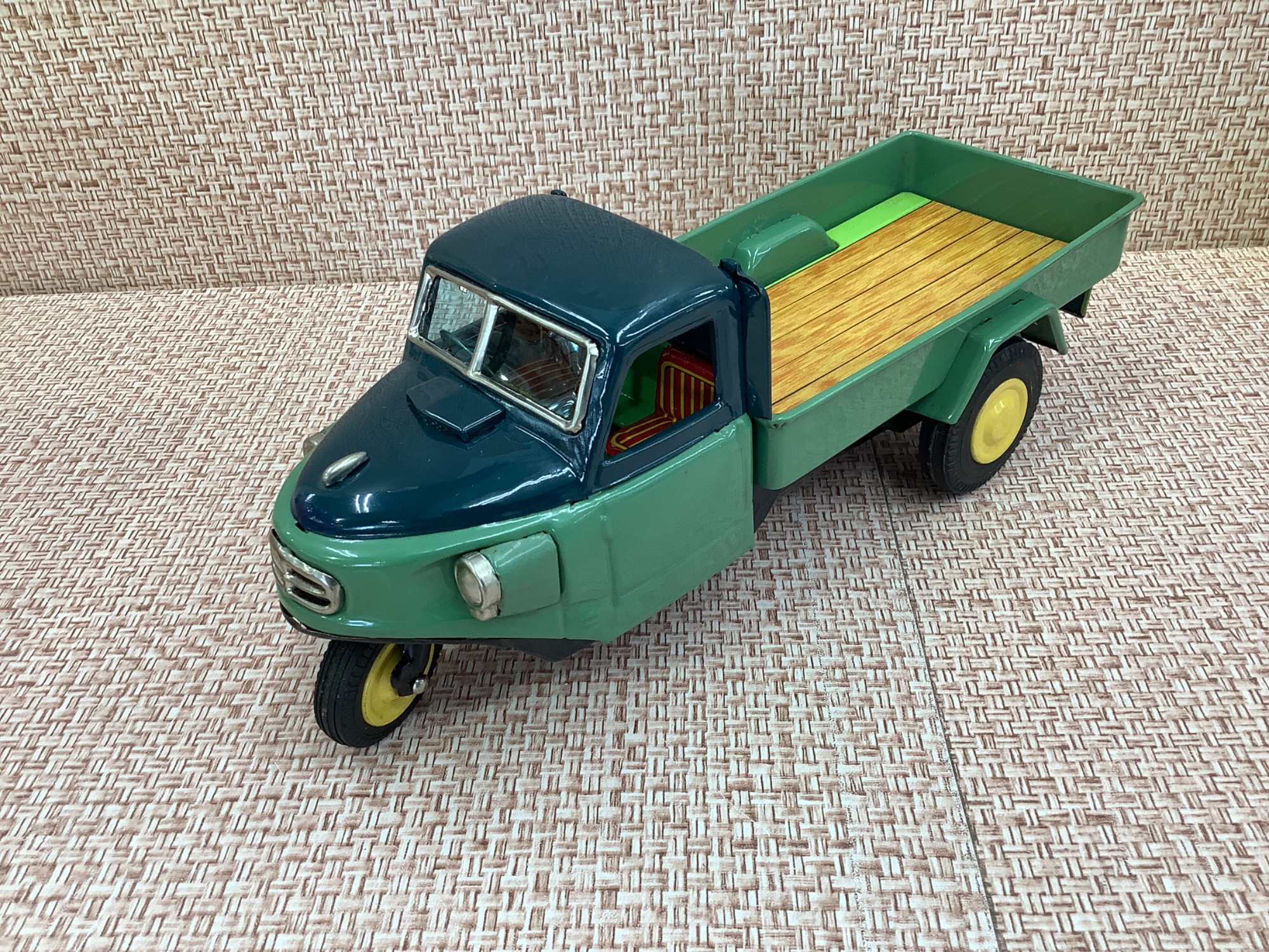 萬代屋（バンダイ初期）赤函BCシリーズ ブリキミニカー入荷しました