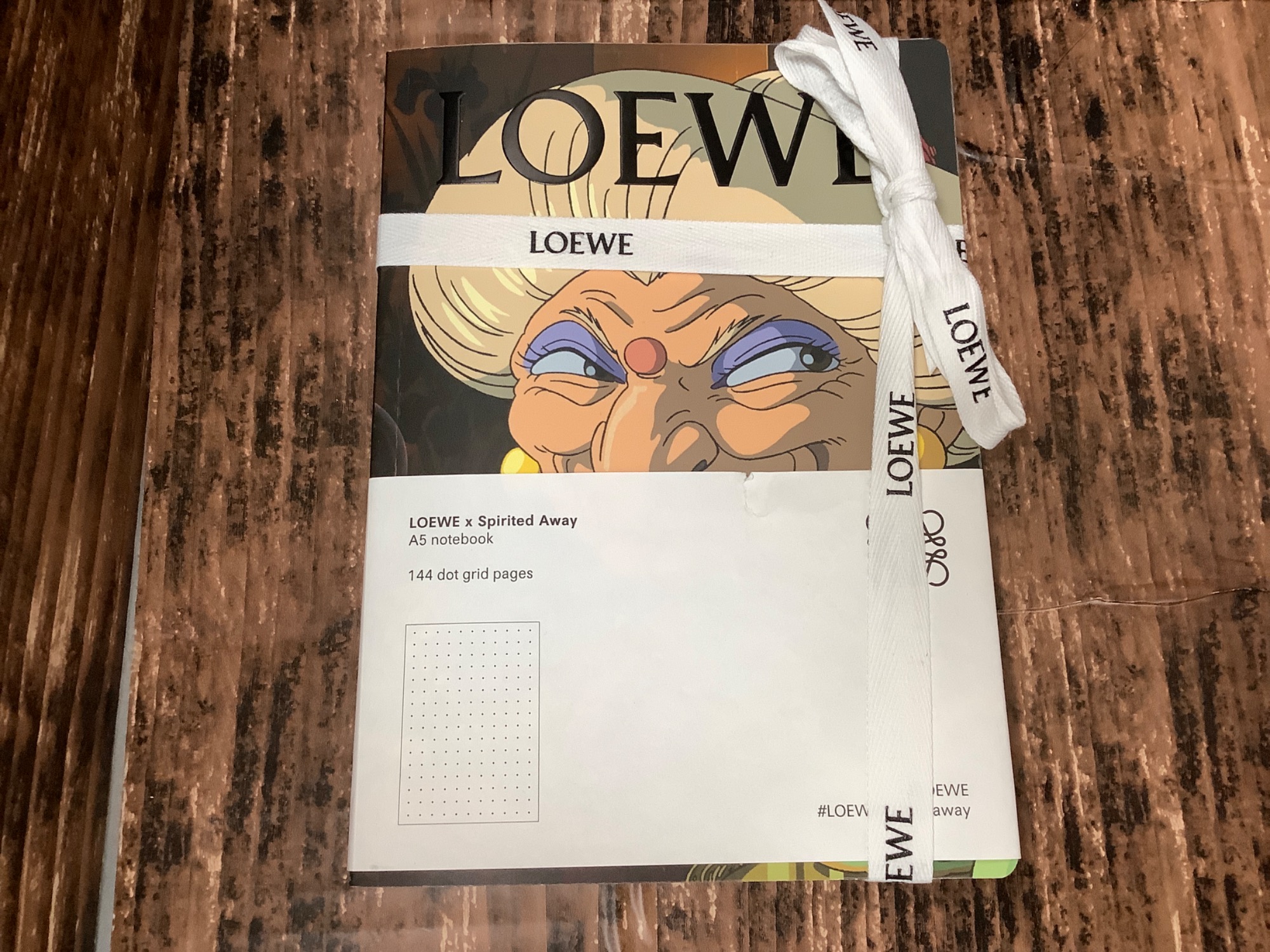 LOEWE(ロエベ)ジブリコラボパスケース入荷しました！！｜2022年10月02