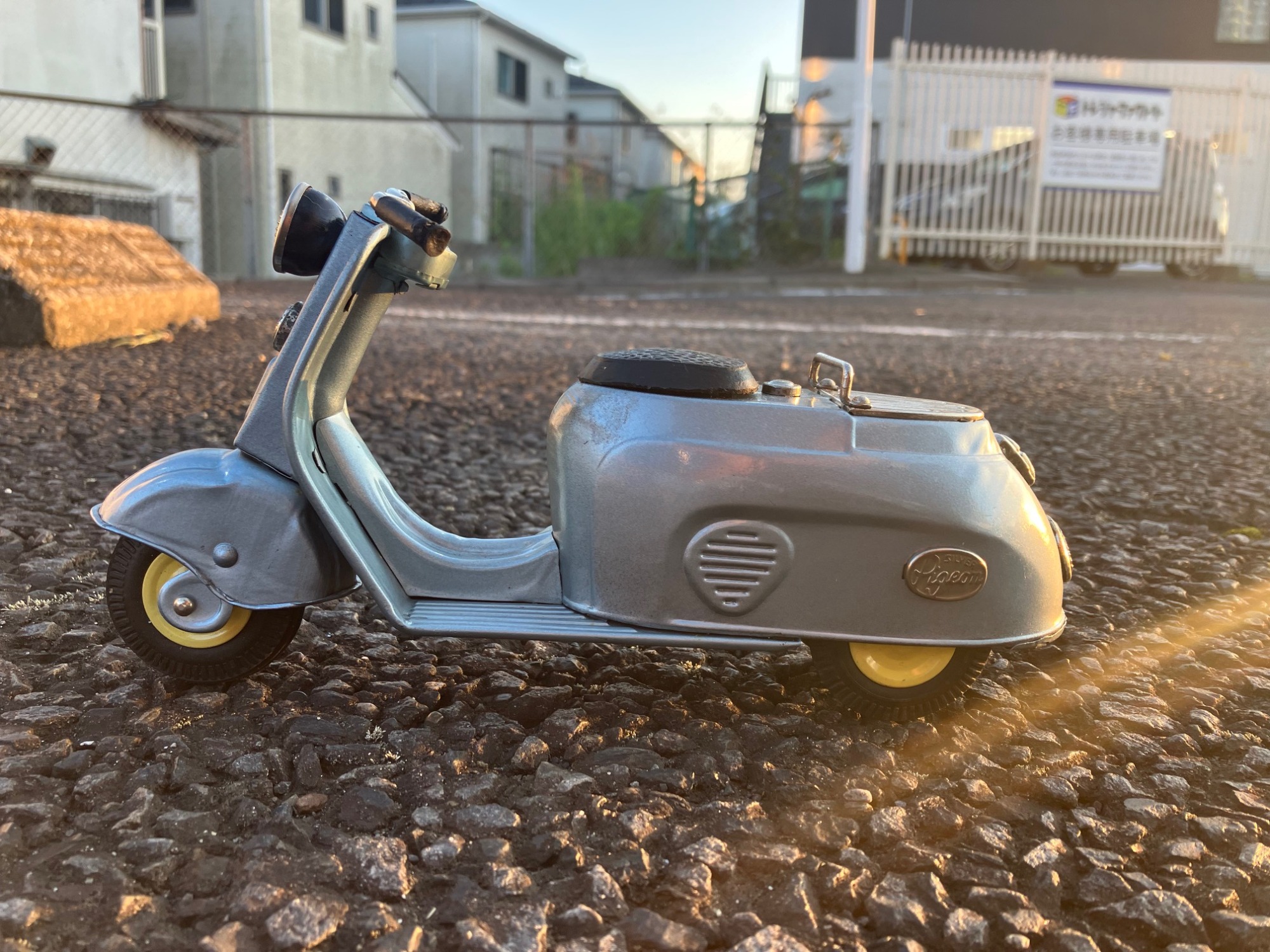 超希少品！！赤函BC 萬代屋 三菱 シルバーピジョン ブリキカー｜2023年