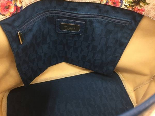 FURLAのトートバッグ