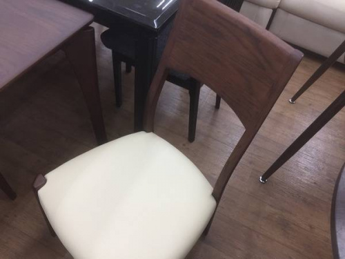 ダイニングセットのBOSCO