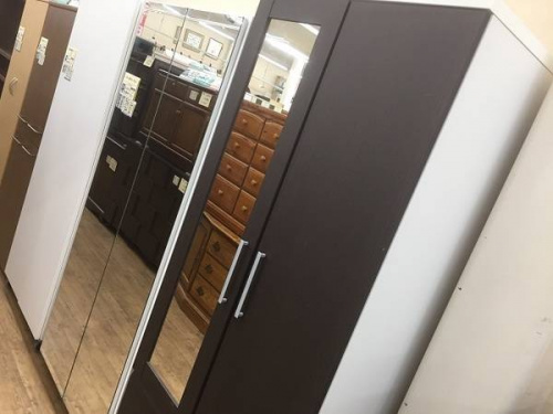 家具・インテリアのワードローブ