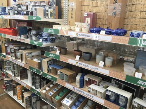 STAUBの北越谷店