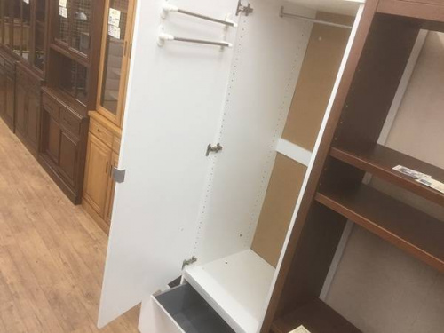 コスパ◎家具のワードローブ