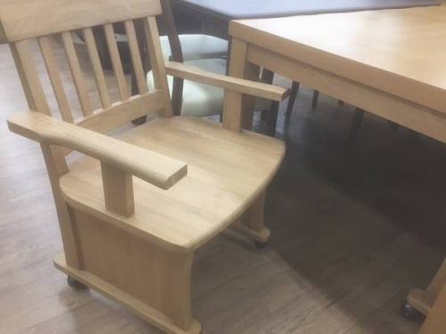 ダイニングセットのコタツ