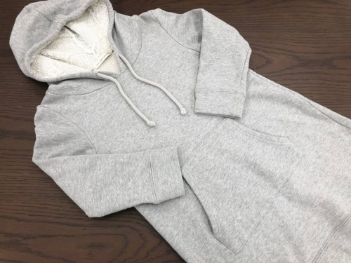 パーカーのワイドパンツ