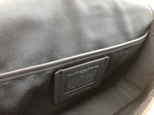 コーチ（COACH）のショルダーバッグ