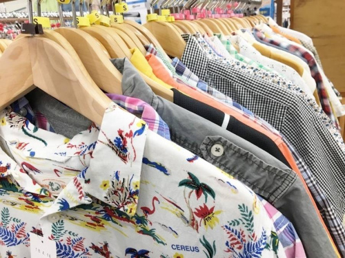 ポロシャツのシャツ