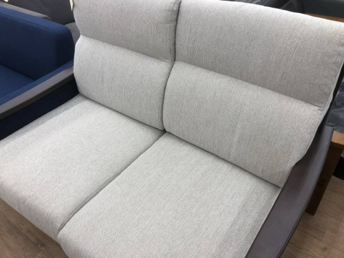 家具のソファ