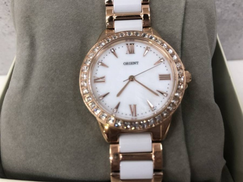 レディースファッションの腕時計