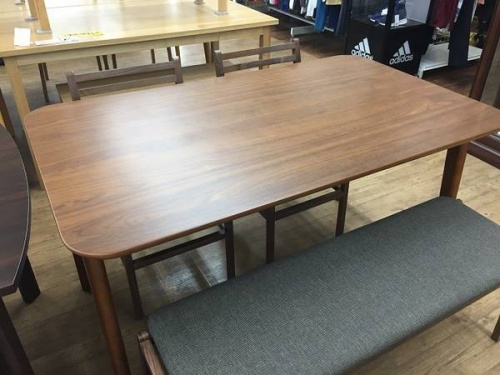家具のダイニングセット