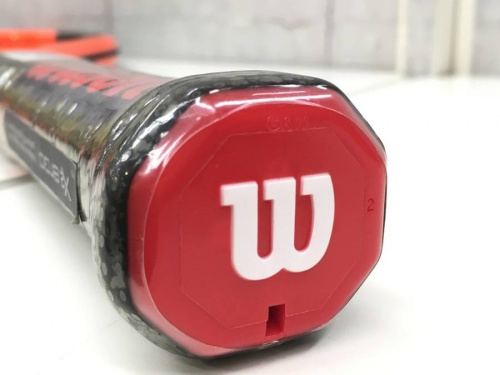 ラケットのWILSON