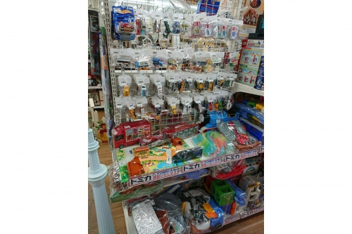 ミニカーのトミカ