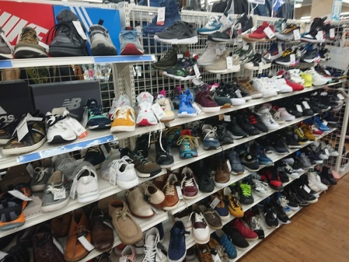 スニーカーのNIKE