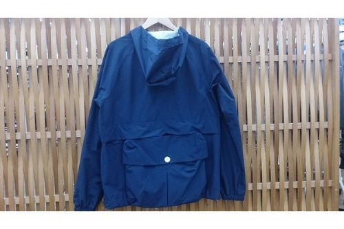 ジャケットのヘリーハンセン