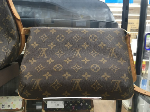 LOUIS VUITTONの越谷 草加 西新井 北千住 春日部 ブランド 販売