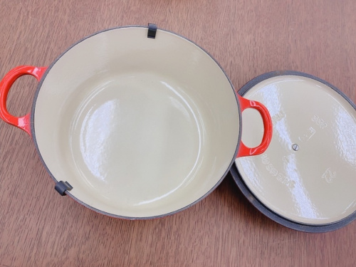 LE CREUSET ルクルーゼの越谷 草加 西新井 北千住 春日部 ブランド 販売