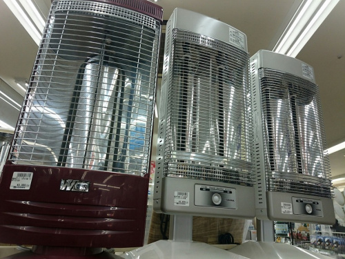 CORONAの石油ファンヒーター